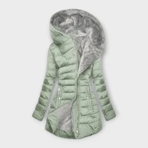 Élégance douillette : Manteau luxueux doublé de fourrure par FLICHA