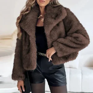 Veste courte en fausse fourrure luxueuse – Chic et confortable