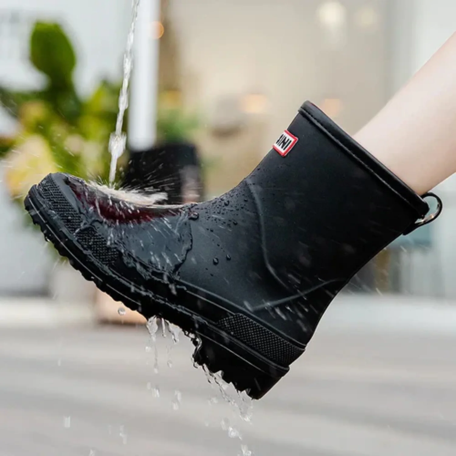 Bottes de pluie chic et imperméables pour femmes - élégantes et fonctionnelles – Image 3