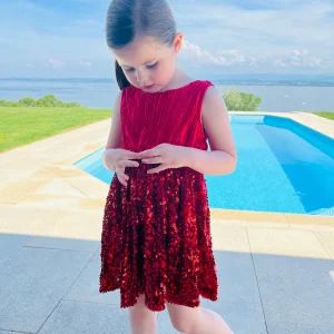 Robe rouge sequins