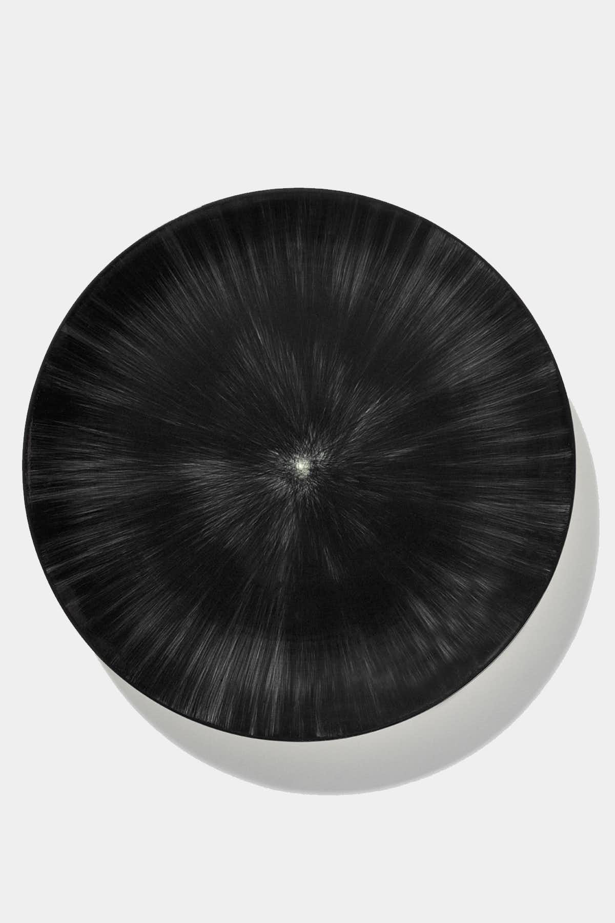 Ann Demeulemeester - Serax Set de 2 Assiettes noires "Dé" Var 6