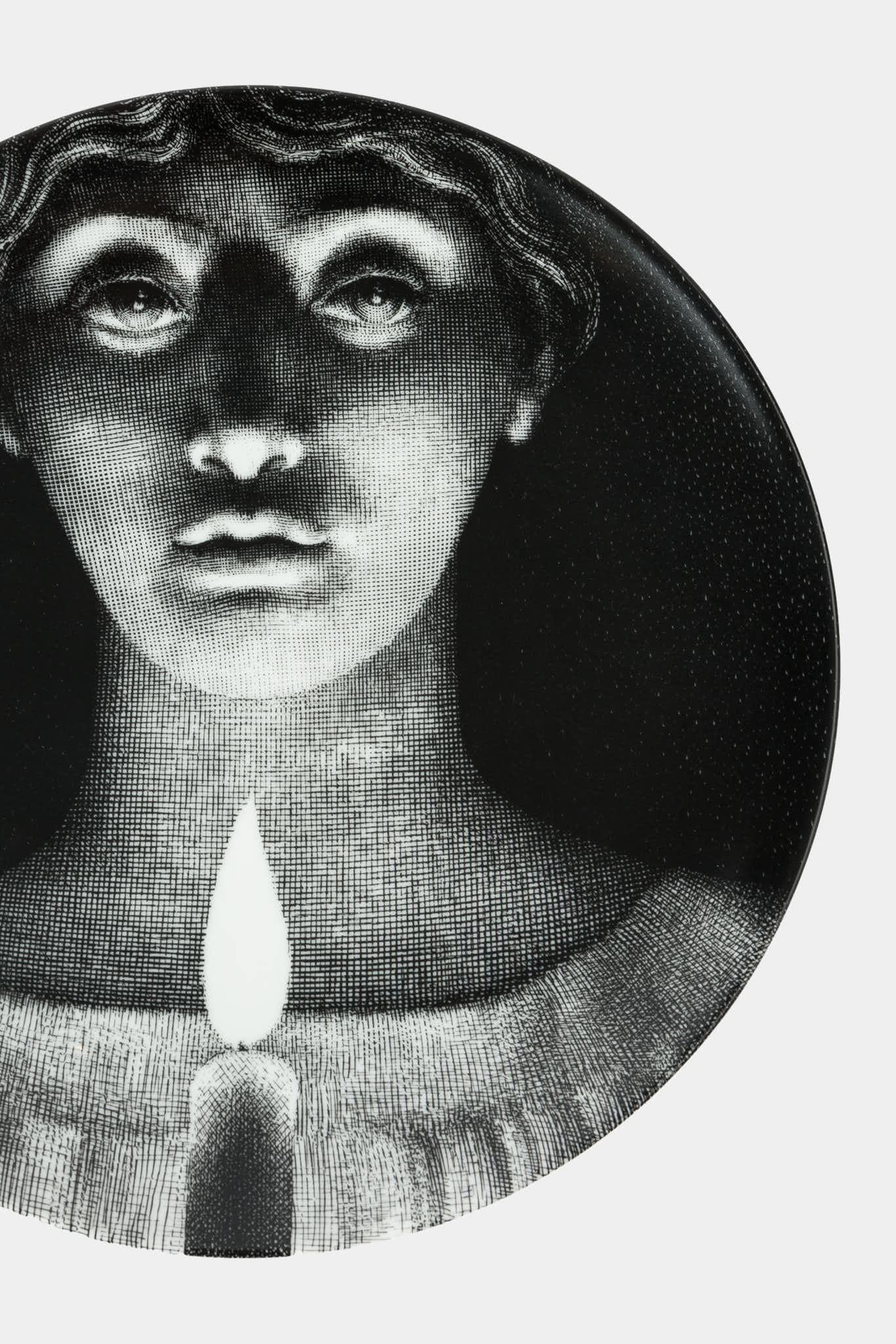 Fornasetti Assiette murale Tema e Variazioni PTVX190 – Image 4